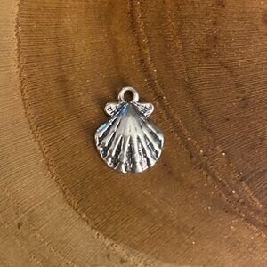 RETIRED James Avery Scallop Shell Charm, Sterling Silver